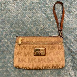 Michael Kors Wristlet